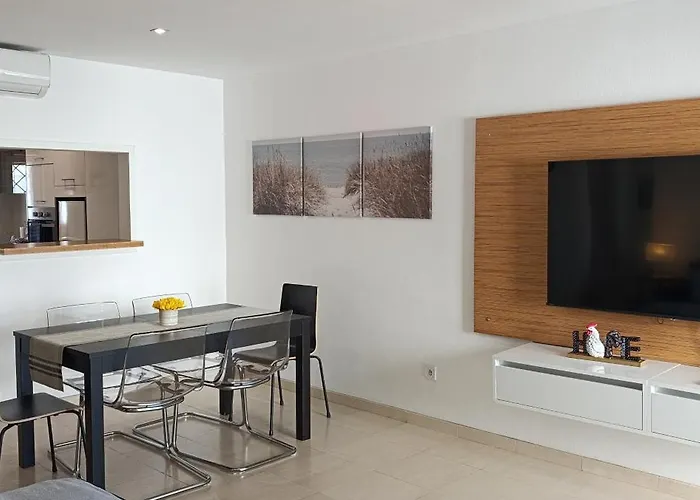 Amazing Oura Apartment